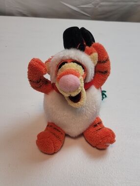 Disney Store 2002 Snowball Tigger Plush